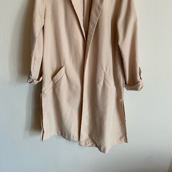 H&M trench coat - Picture 3 of 5